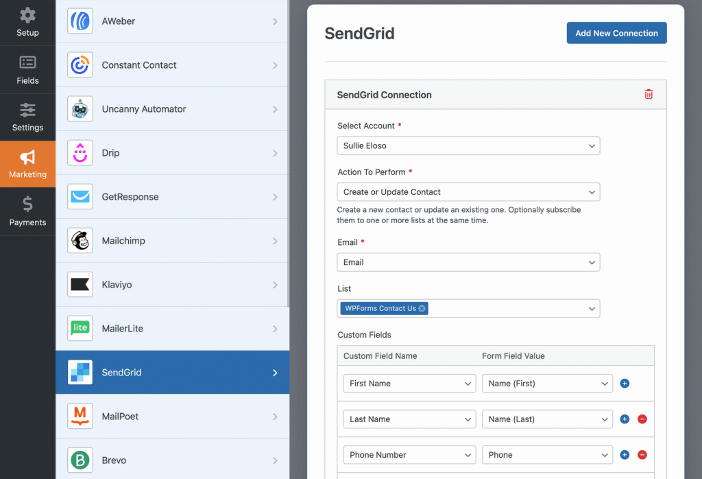 Interfaz de estilo de panel: navegación vertical de aplicaciones a la izquierda con 'Marketing' activo; el lado derecho muestra un formulario de conexión de SendGrid titulado 'SendGrid' con un botón 'Añadir Nueva Conexión', campos para cuenta, acción, correo electrónico, lista y campos personalizados.