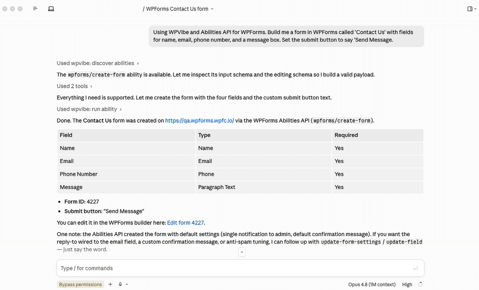 Captura de pantalla de un ejemplo de formulario 'Contáctanos' de WPForms que muestra los campos: Nombre, Correo electrónico, Número de teléfono, Mensaje; un botón de envío 'Enviar mensaje'; ID de formulario 4227 y notas sobre la configuración y carga útil del formulario.