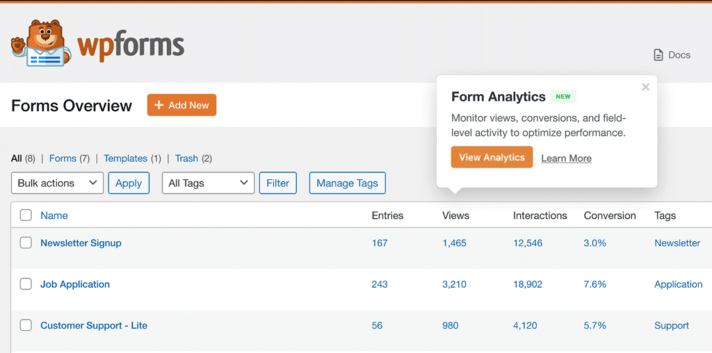 Screenshot des Dashboards der WPForms-Formularübersicht mit Schaltfläche "Neu hinzufügen" und Formularliste: Newsletter-Anmeldung, Bewerbung, Support usw.