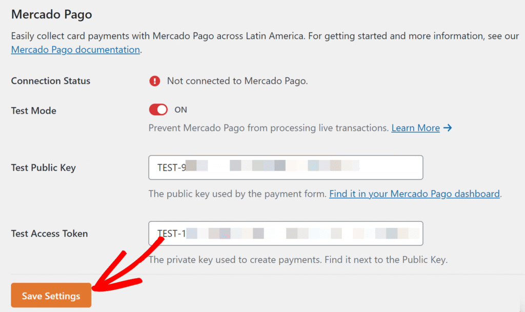 Pagina delle impostazioni di Mercado Pago che mostra lo stato della connessione non connesso, Modalità di test ATTIVA, campi per Chiave pubblica di test e Token di accesso di test e un pulsante Salva impostazioni evidenziato in basso.